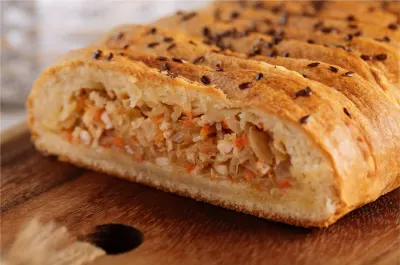 Плетенка с капустой и индейкой